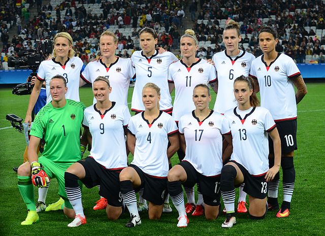 Deutsche_Frauen_Fußballmannschaft,_2016_Olympiade
