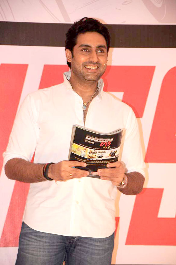 Abhishek Bachchan launch YOMICS 06