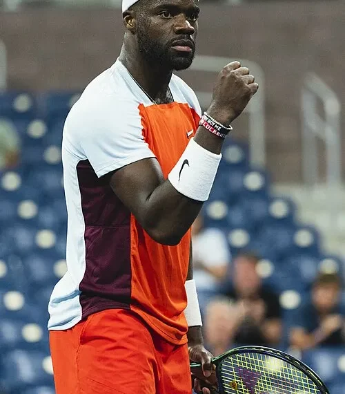 Von All-Pro Reels - https://www.flickr.com/photos/joeglo/52391374709/, CC BY-SA 2.0, Link