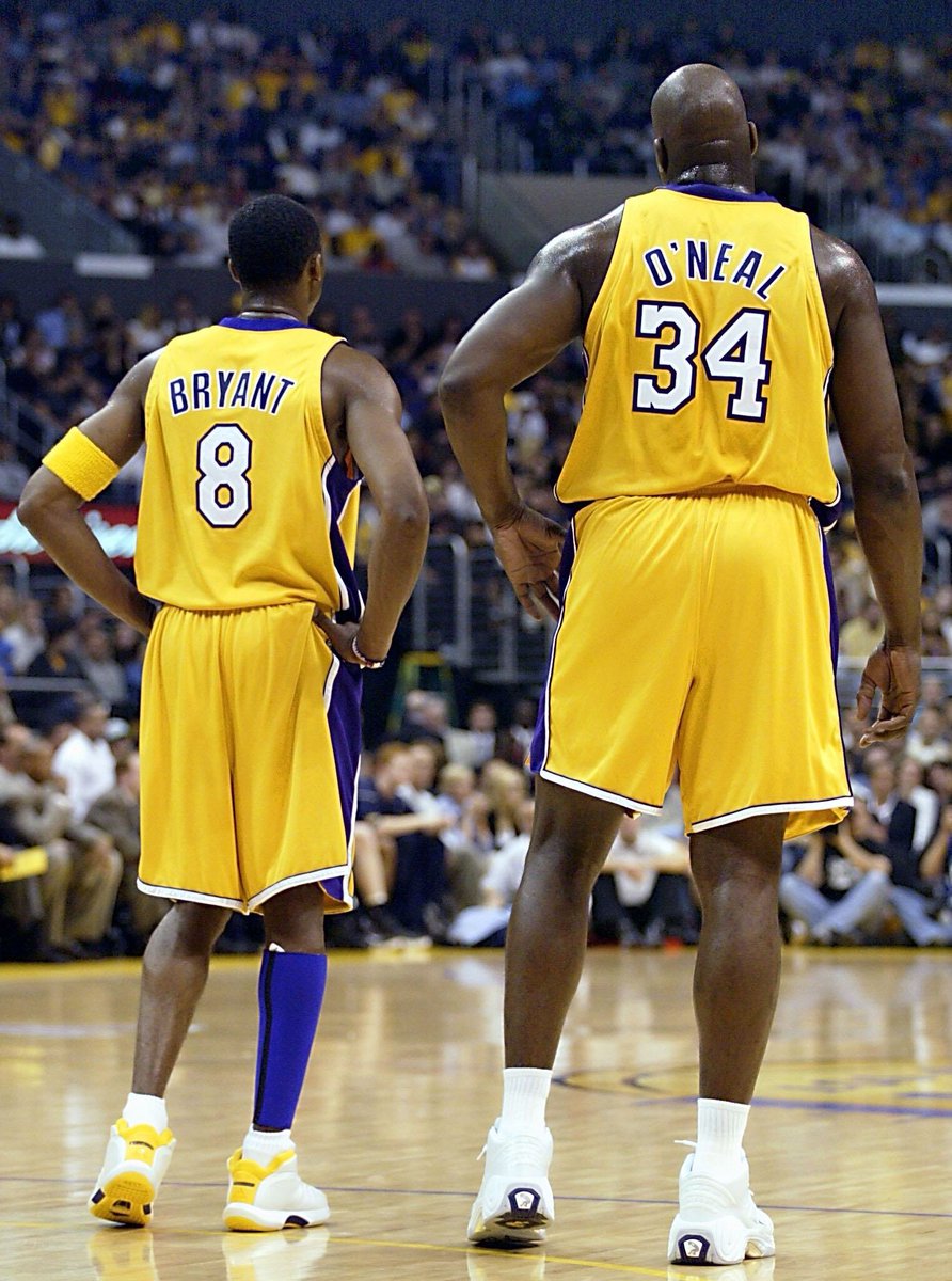 Shaq Kobe 2002 Lakers vs. 