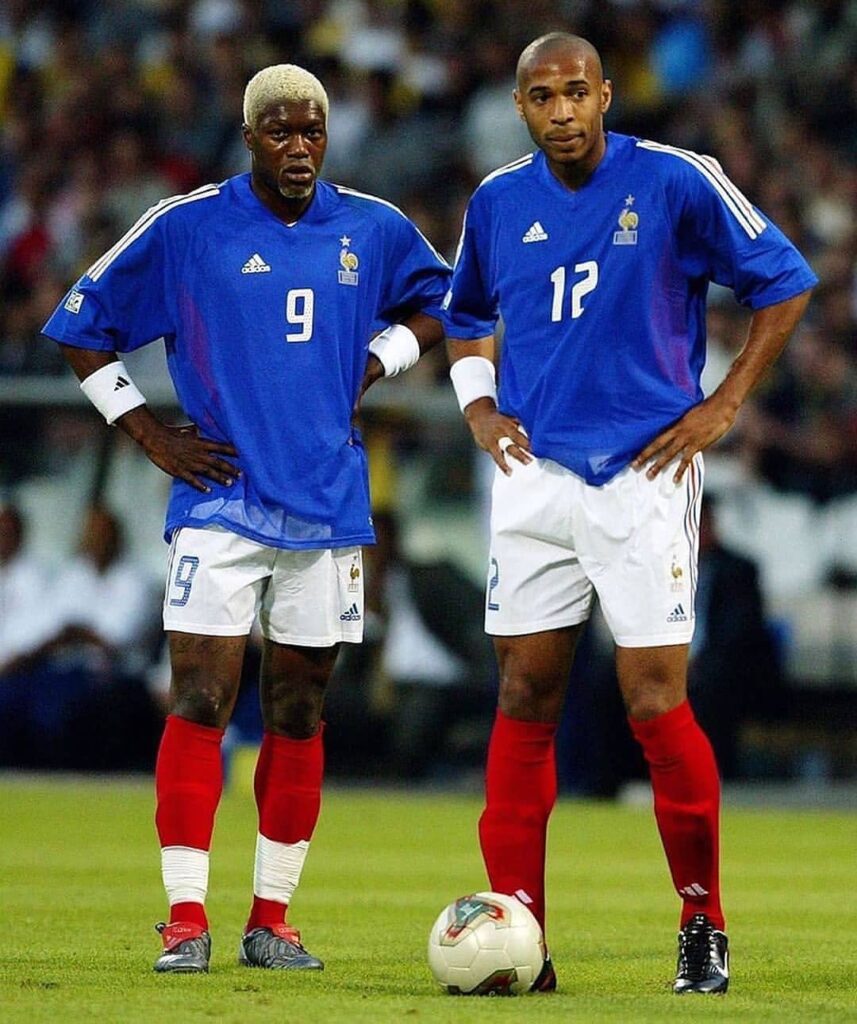 Jibril Cisse und Thierry Henry aus Frankreich beim Spiel der Gruppe A des FIFA Konföderationen-Pokals 2003