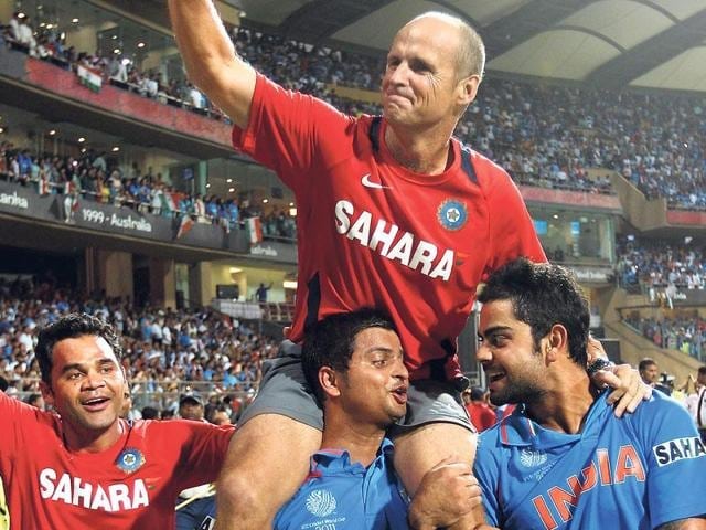 Gary Kristen feiert mit dem indischen Team