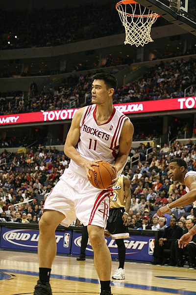Yao_Ming_spielt_für_Houston_Rockets