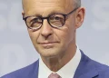 Friedrich Merz bei der Unterzeichnung des Koalitionsvertrages