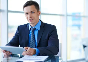 Wie Viel Verdient Man Als Bankkaufmann? 2026