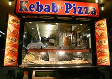 220px Wien Bellaria Kebab Pizza Dez2006