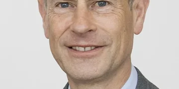 Prinz Edward, Herzog von Edinburgh, im Anzug