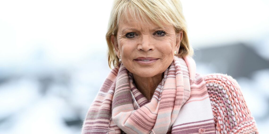 Uschi Glas nach Schlaganfall: Ein beeindruckender Weg zur Genesung 1 Uschi Glas nach Schlaganfall: Ein beeindruckender Weg zur Genesung