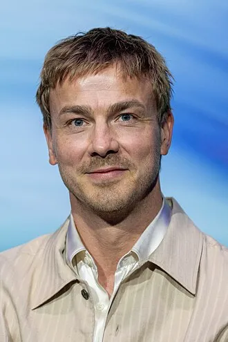 Albrecht Schuch – Karriere, Filme und Leben eines Ausnahmeschauspielers 1 Von Bernhard Holub - Eigenes Werk, CC BY-SA 4.0, Link