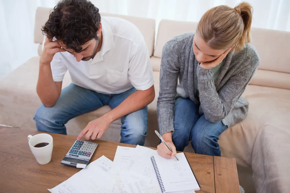 Kredit für Selbstständige – Voraussetzungen, Möglichkeiten und die besten Finanzierungswege 4 Selbstständige berechnen Kredit für Selbstständige und prüfen finanzielle Situation