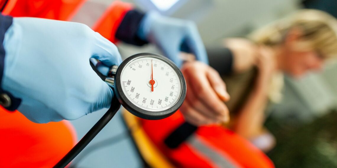 Was tun im ärztlichen Notfall? Tipps und Anlaufstellen 1 Was tun im ärztlichen Notfall? Tipps und Anlaufstellen