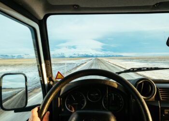 Sicher unterwegs: Wann Sie Ihr Autoglas ersetzen sollten