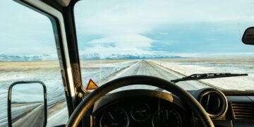 Sicher unterwegs: Wann Sie Ihr Autoglas ersetzen sollten