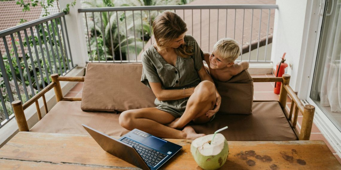 Vom Büro zur Welt - wie Remote Work das Wohnen verändert 1 Vom Büro zur Welt – wie Remote Work das Wohnen verändert