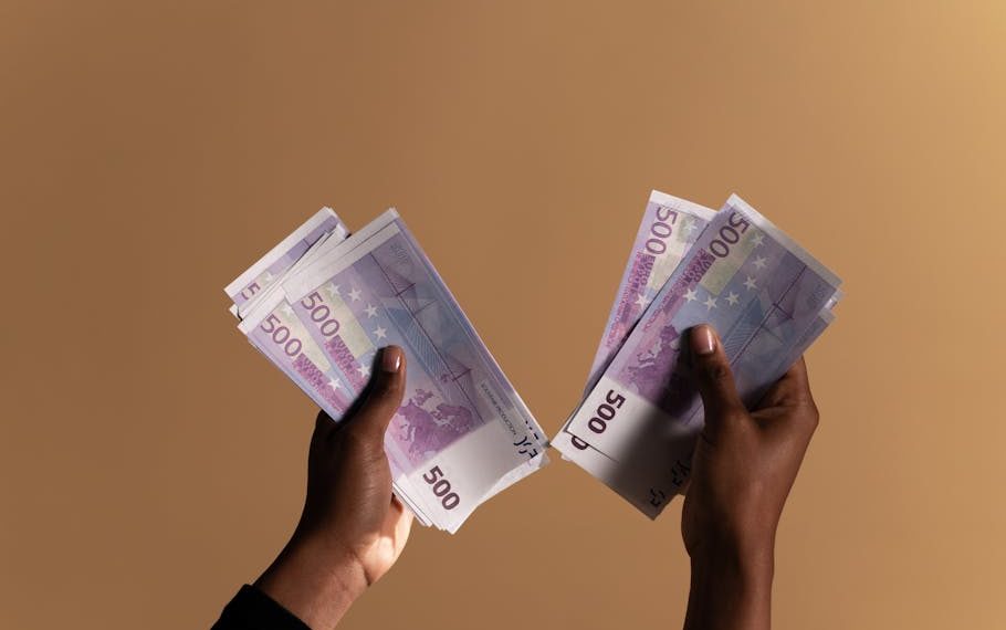Wie viel Geld man in welchem Alter verdienen sollte 1 Wie viel Geld man in welchem Alter verdienen sollte