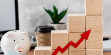 Finanzexperten diskutieren Strategien für maximale Flexibilität beim Vermögensaufbau