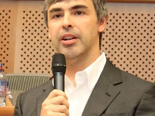 Larry Page spricht im Europäischen Parlament